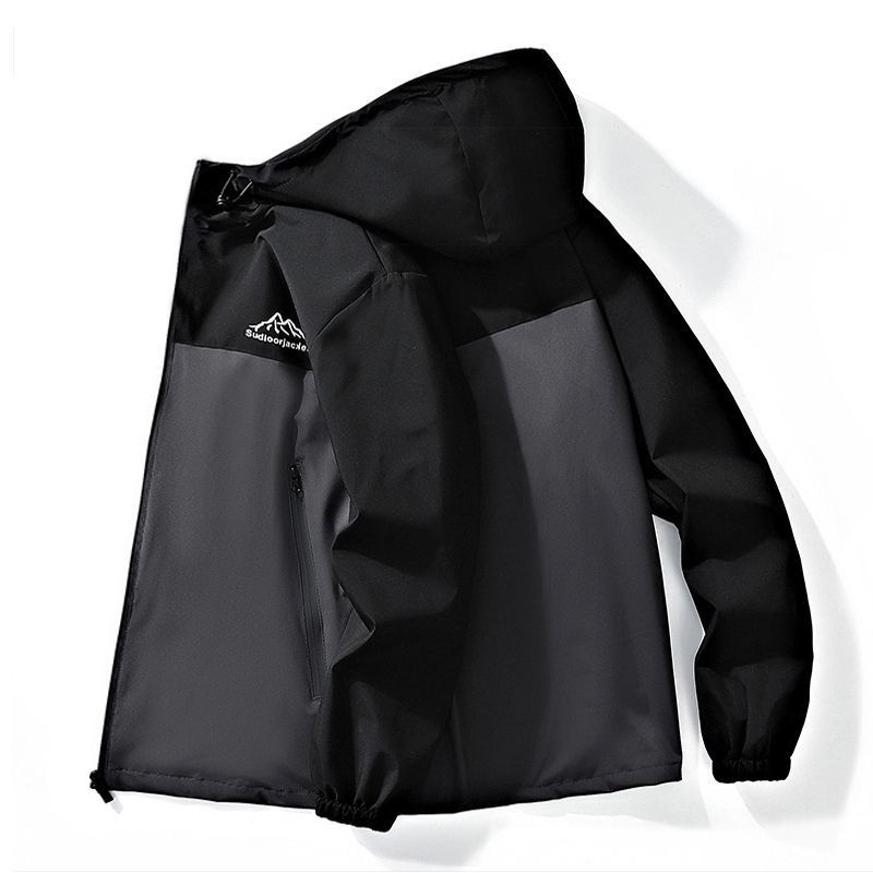 Streetwear Brand Store - Jaket Pria Mantel Rajut Gantungan Display