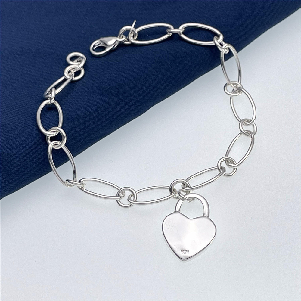 Merek Populer Gelang Kunci Hat - Streetwear Brand Heart ulasan dan harga