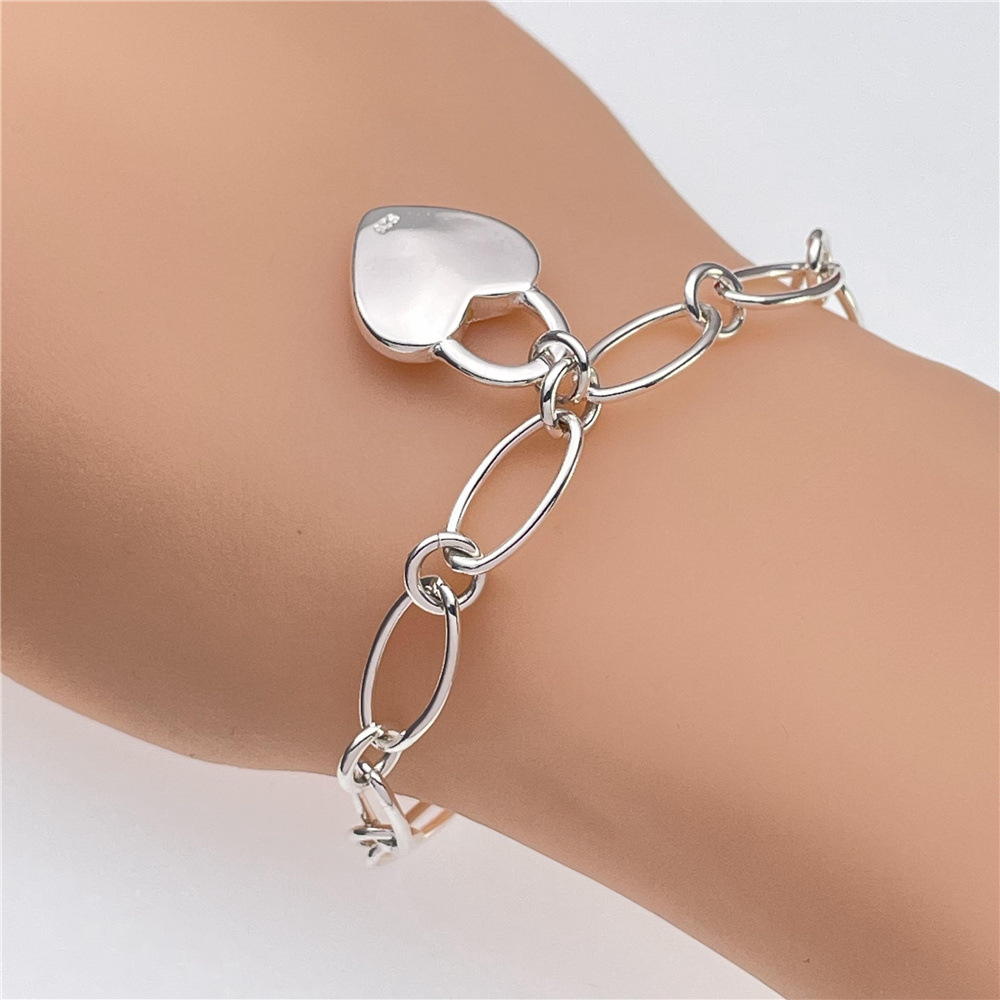 Merek Populer Gelang Kunci Hat - Streetwear Brand Heart ulasan dan harga